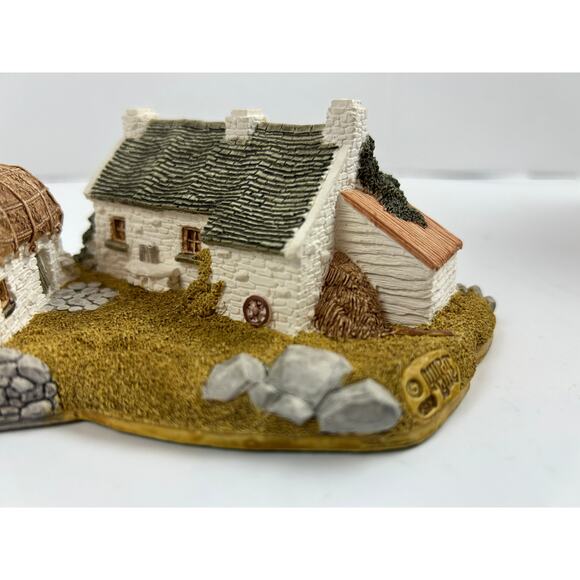 Lilliput Lane Hegarty’s Home 1989 Irish Collection Cottage w Box & Booklet - Picture 6 of 14
